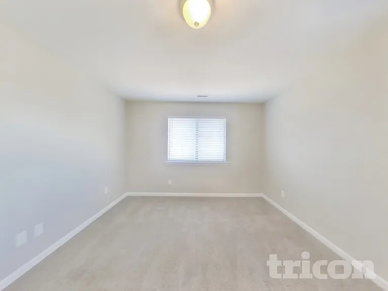 2405 Ravine Dr — Photo 10