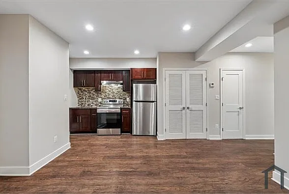 1241 Raum St NE #1 — Photo 11