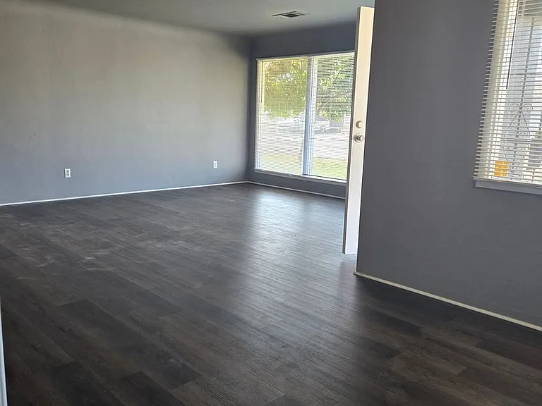 1851 Peralta Way — Photo 12