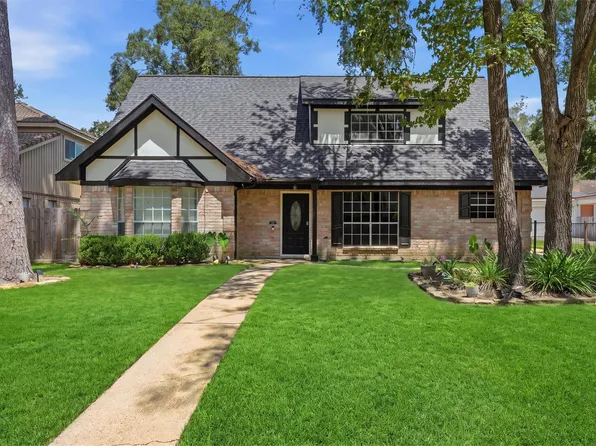 3527 Hill Springs Dr, Kingwood, TX 77345