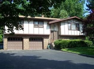 4 Notchwood Rd, Butler, NJ 07405