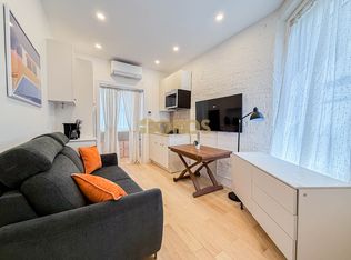322 E 11th St FLOOR 1, Manhattan, NY 10003