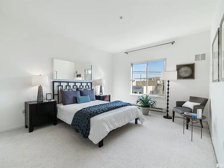 600 Chestnut St #409 — Photo 20