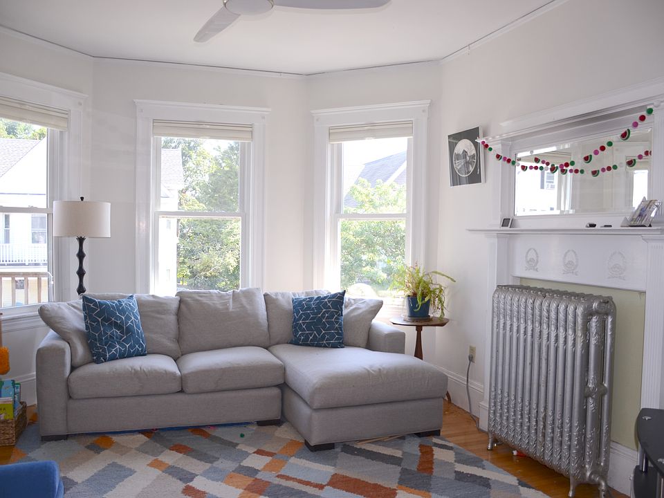 Living room on 2nd floor