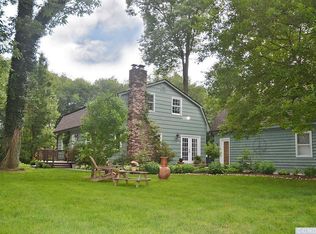 132 Kinder Dr, Kinderhook, NY 12106