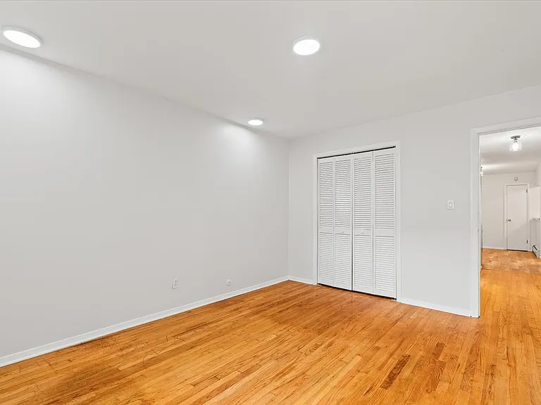 430 Bramhall Ave #A — Photo 6