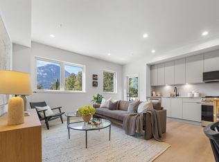 1055 Raven Dr #202, Squamish, BC V8B1A7