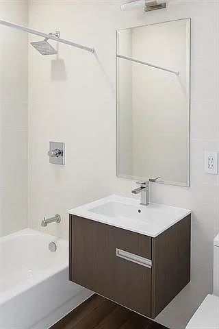 509 Washington St #2 — Photo 6