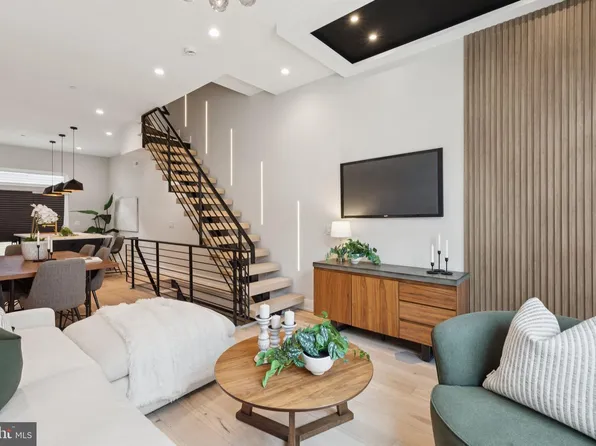 1518 S Bambrey St, Philadelphia, PA 19146
