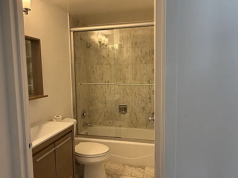 150 E 85th St #3B — Photo 5