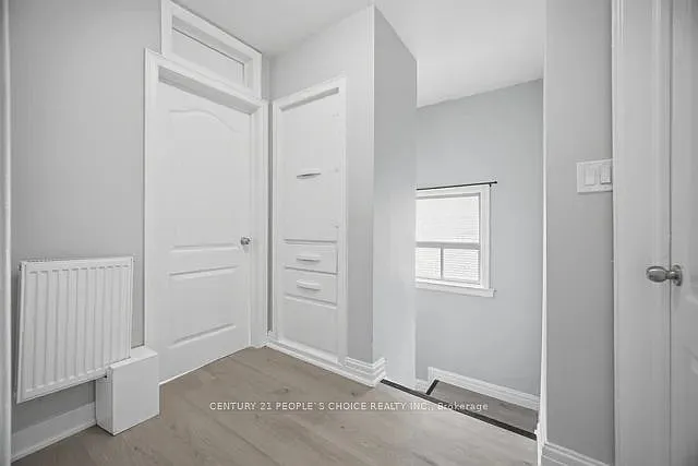 249 Burnhamthorpe Rd #-MAIN — Photo 23