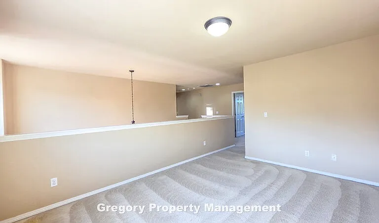 22904 42nd Dr SE — Photo 32