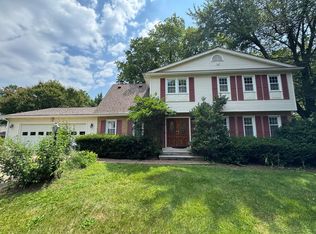 4045 Olley Ln, Fairfax, VA 22032