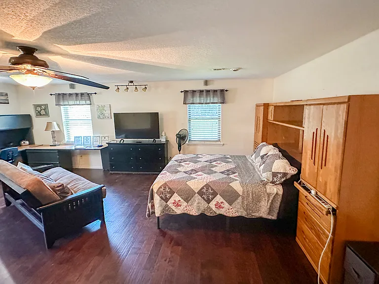 3000 Keller Hicks Rd #2 — Photo 36