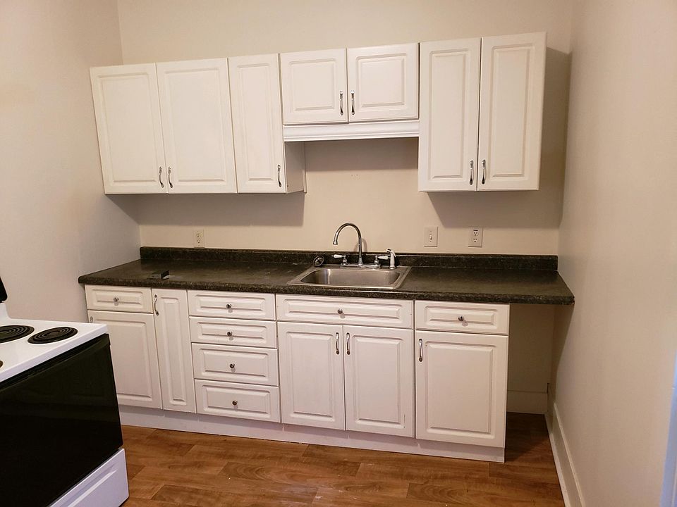 1st image of 110 Covington Ave APT 4