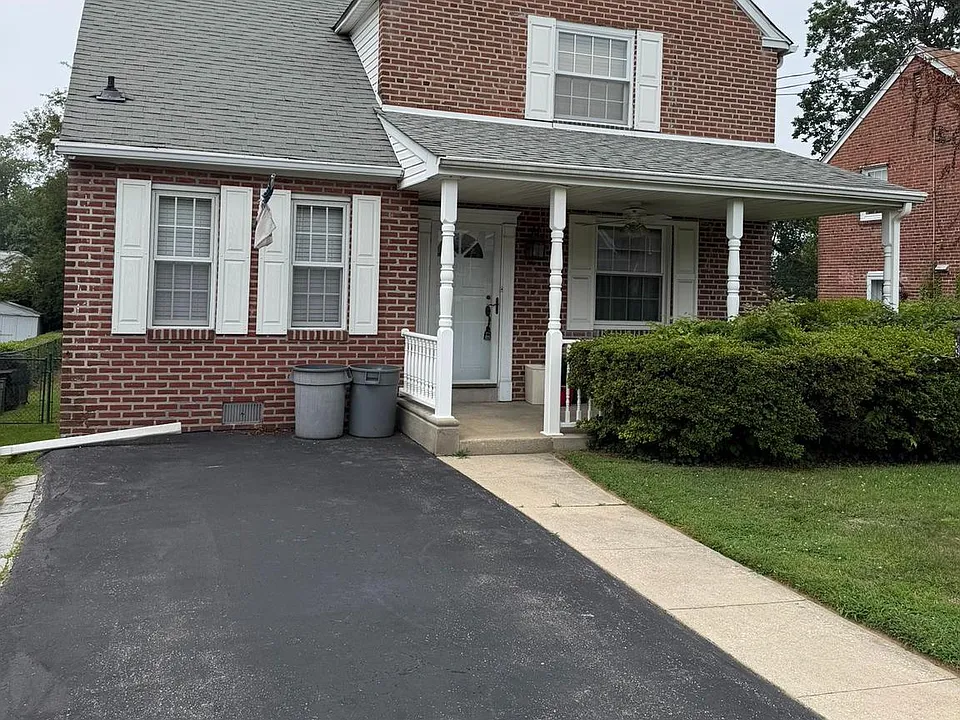 114 Lincoln Ave