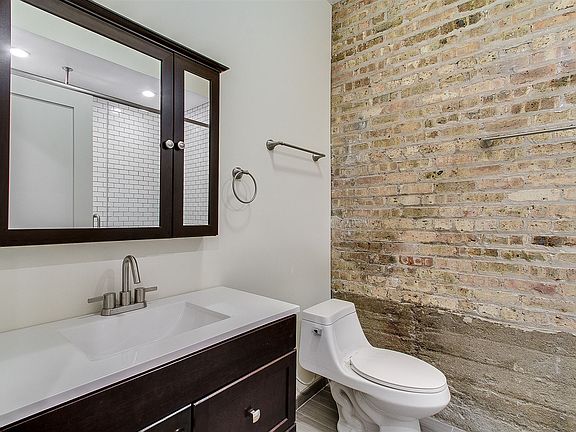 5th image of 2735 N Francisco Ave Floor 1SF