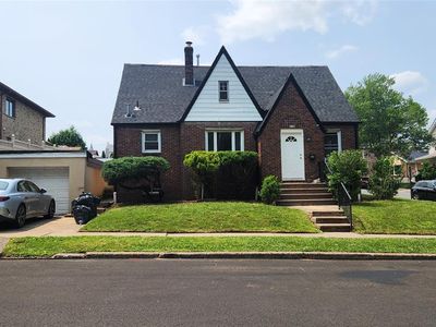 693 Abbott Ave, Ridgefield, NJ, 07657
