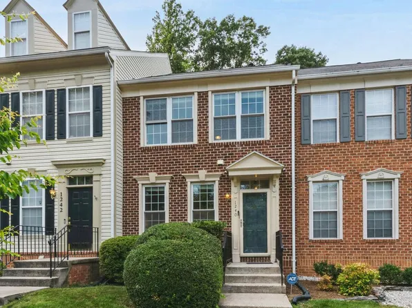 1240 Vintage Pl, Reston, VA 20194