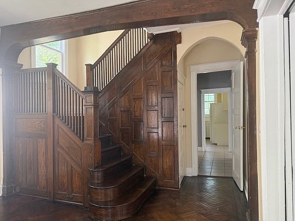 2nd image of 2709 Wisconsin Ave NW
