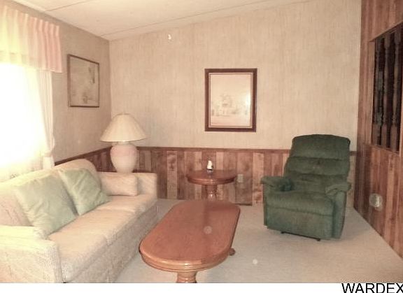 4th image of 921 Glen Dr