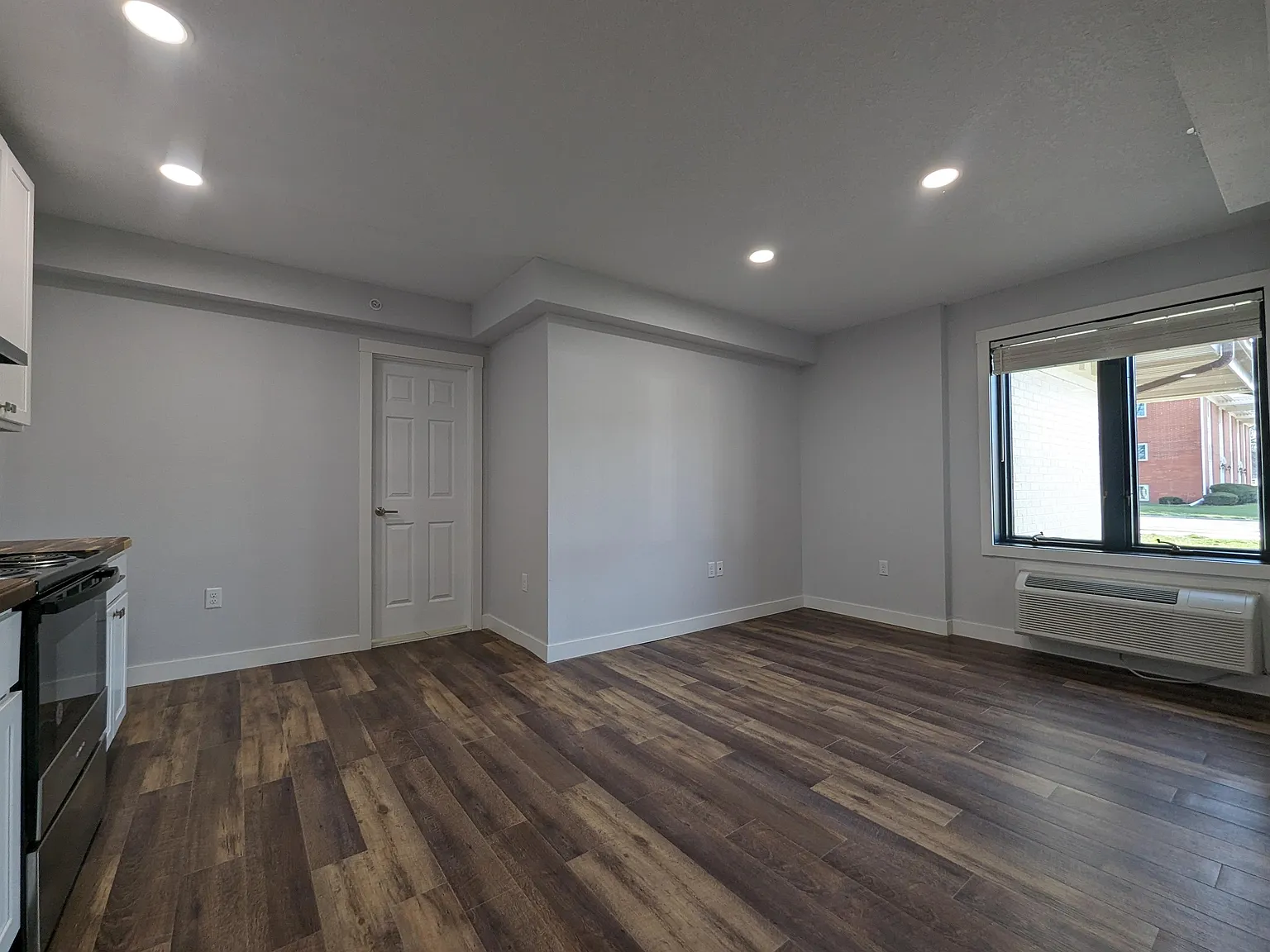 Mid North Flats at Jefferson - 14 — Photo 3