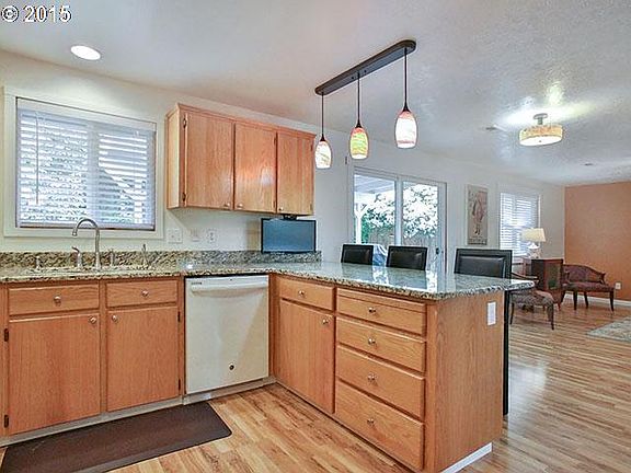 3rd image of 6193 SE Pegasus St