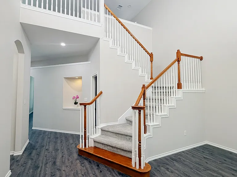 69 Cattail Pond Dr — Photo 5
