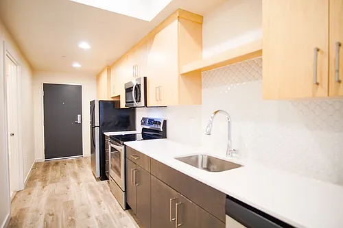 6015 S Virginia Ave #105 Photo 1