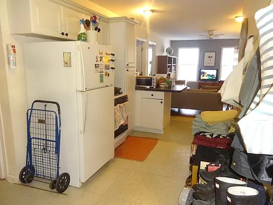 Rented by Blue Egg Realty Corp | media 29