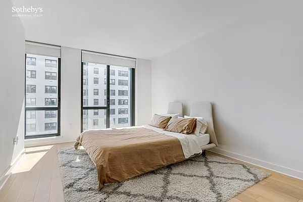 Rented by Sotheby's International Realty | media 4