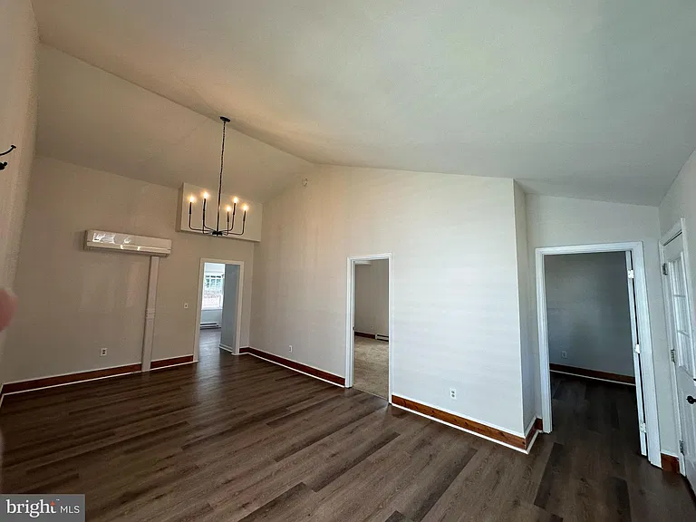 8727 D St — Photo 3