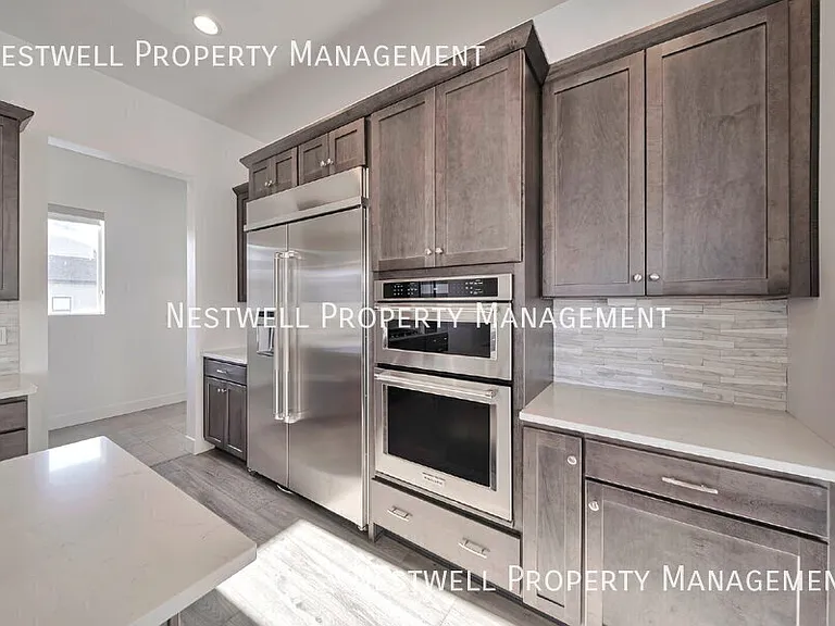 2346 E Snowy Peak Dr — Photo 7