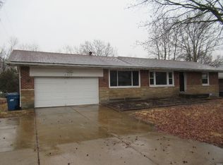 232 S Dellwood Dr, Saint Louis, MO 63135