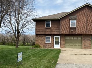 12104 Frost Rd, Kansas City, MO 64138