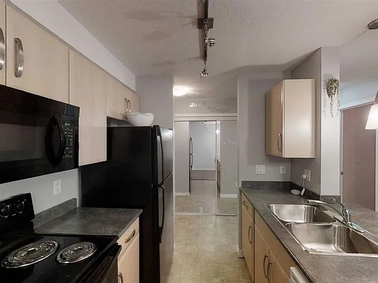 9124 96th Ave #112 — Photo 3