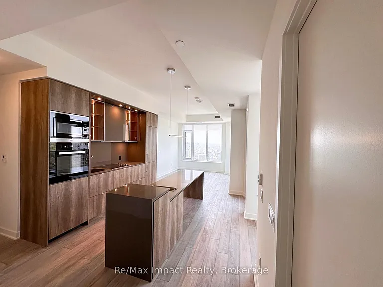 11 Yorkville Ave #4602 — Photo 7