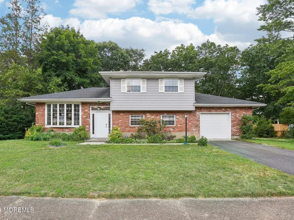 40 Lockwood Avenue, Howell, NJ 07731