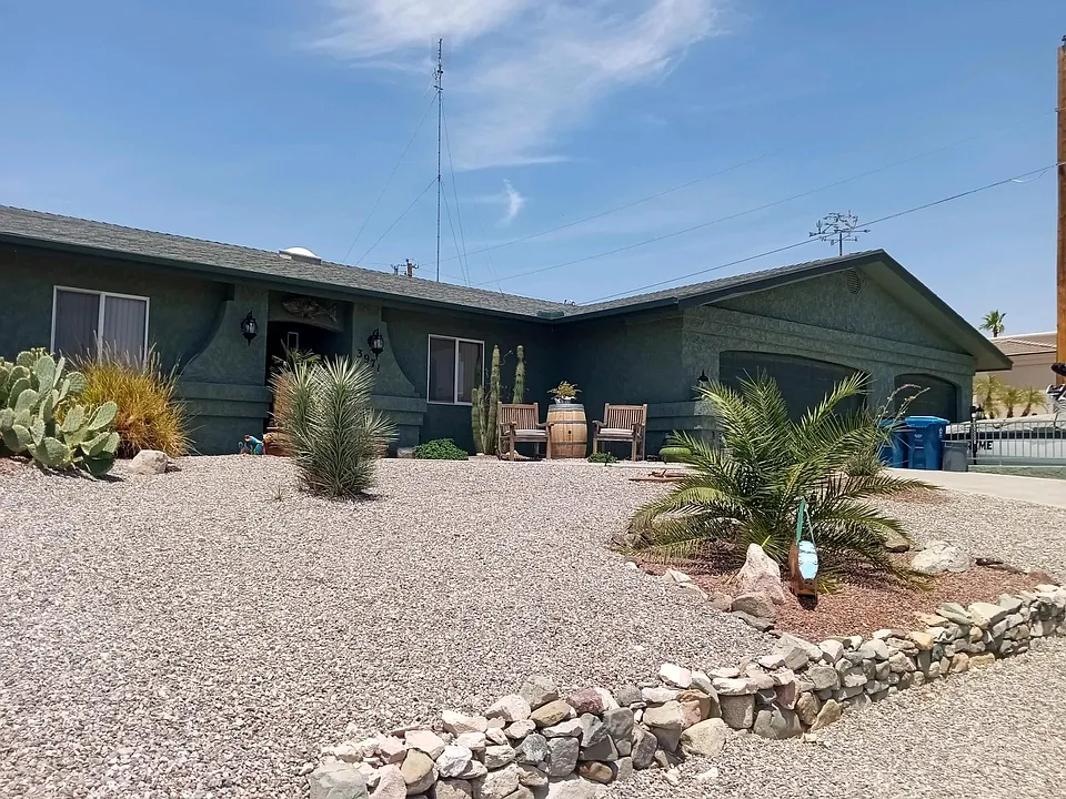 3971 Coral Reef Dr