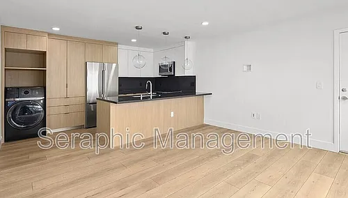 1554 Diamond St #9 Photo 1