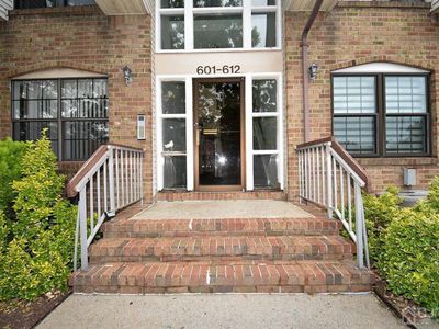 611-611 Hidden Village Dr, Perth Amboy, NJ, 08861