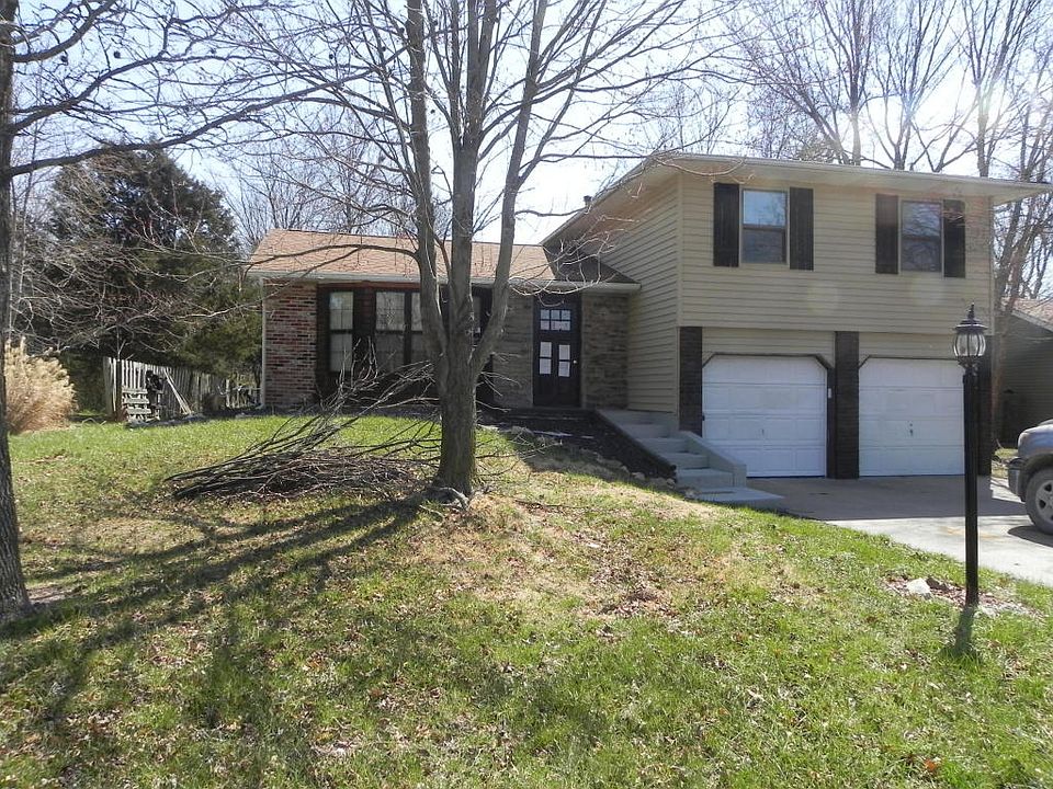 1st image of 260 N Moonglow Ln