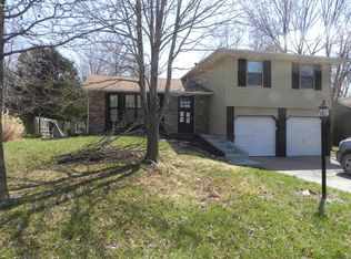 260 N Moonglow Ln, Columbia, MO 65201