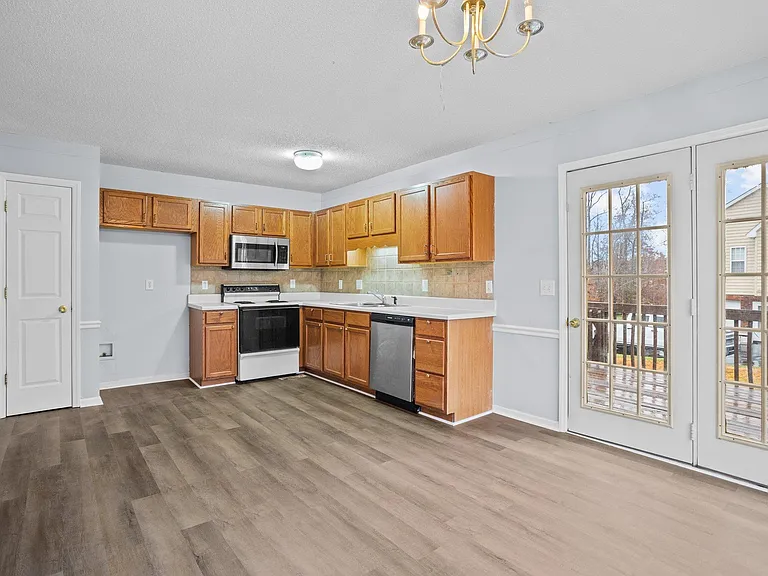 6818 Salem Quarter Rd — Photo 14