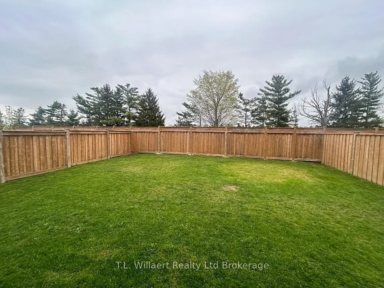 58 Seaton Cres — Photo 20
