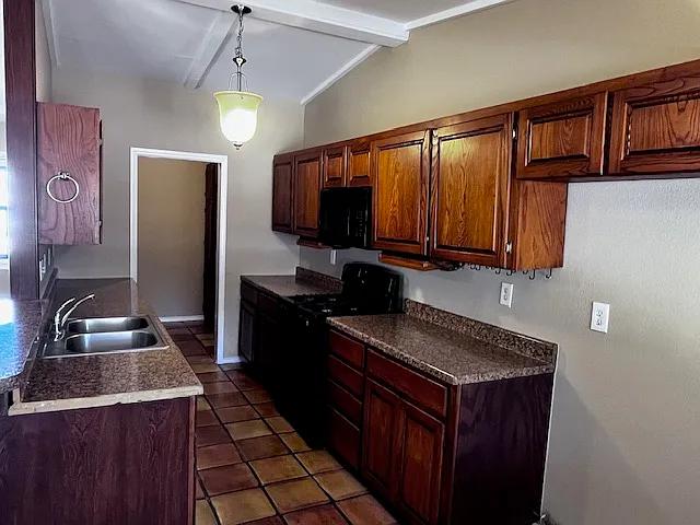 3 bed, 1313 sqft, $1,675 — Photo 4