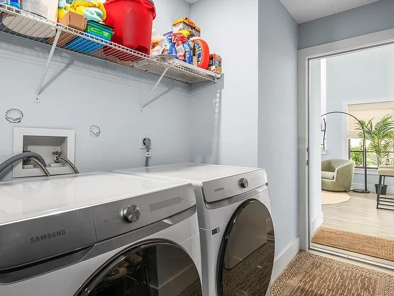 13549 Fountain View Blvd — Photo 47