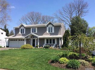 7 Brookstan Rd, Nesconset, NY 11767