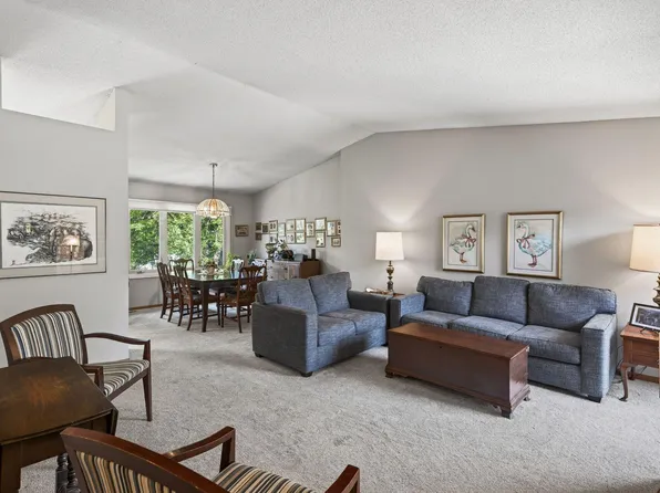 3706 Westmark Cir, Minnetonka, MN 55345