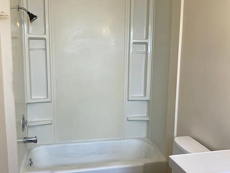 1804 S 6th St W — Photo 12